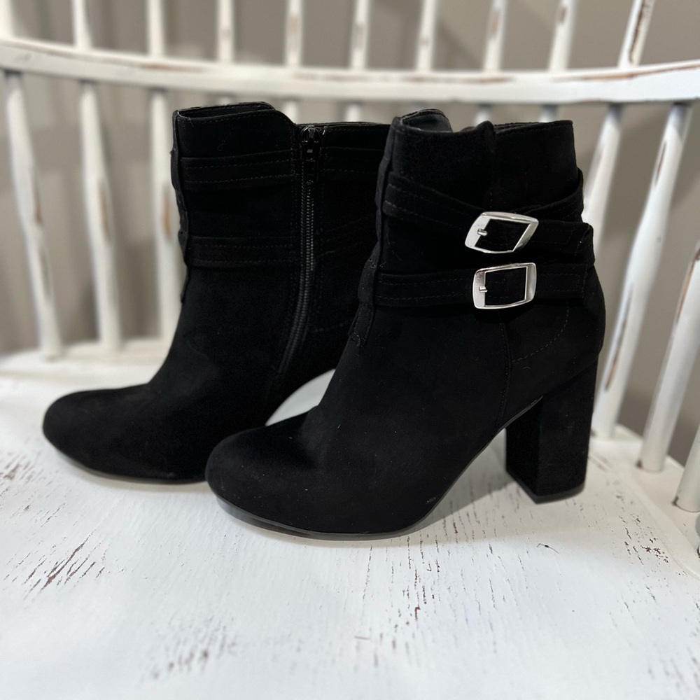 Woman’s Black Suede Booties